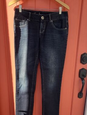 Guess Woman's Sarah Skinney Jeans In Dark Wash Slim Jeans - Navy Blue Sz 28